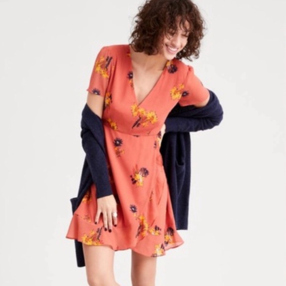 Madewell Wrap Mini Posey Cactus Floral Dress in Spiced Rose - Picture 2 of 16